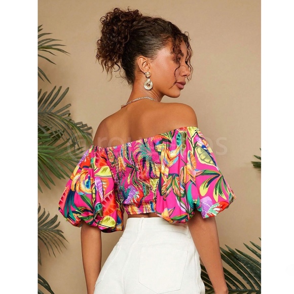 Off the Shoulder Floral Puff Sleeve Shirred Sweetheart Neck Crop Top Multicolor - Picture 4 of 7